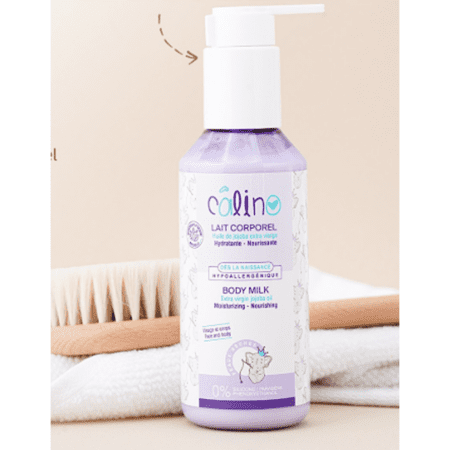 Lait de Corps Bébé Calino à la Guimauve – Gamme Violette | Hydratation & Douceur