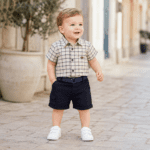 Ensemble Garçon Élégant à Carreaux Beige & Bleu Marine